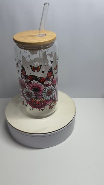 CUP MIT GEIST BLUMEN IND SCHMETTERLINGEN